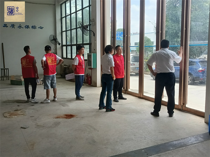 見(jiàn)血誤工不安全！別讓“三無(wú)”南寧裝修公司坑慘了你！